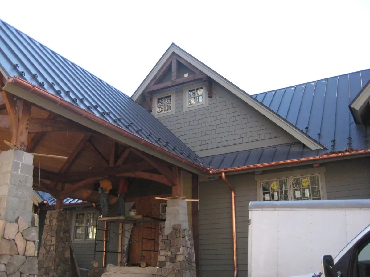 Craftsman Roofing team delivering quality roofing work in Godfrey